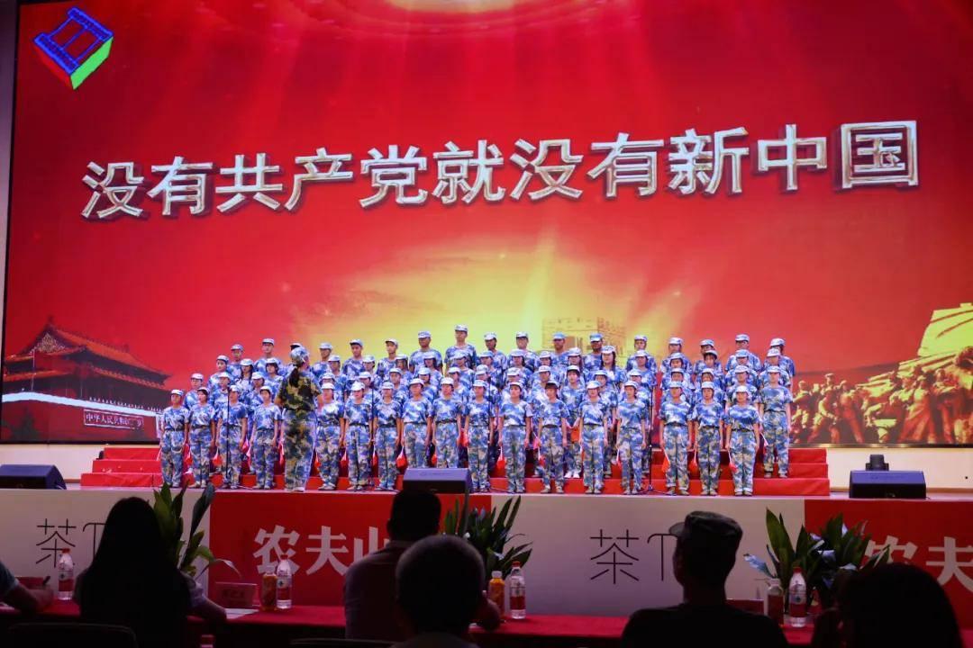 苏菲亚的婚纱
